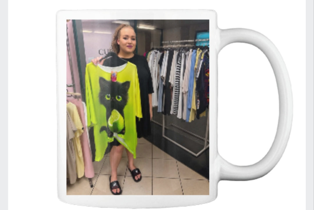 Kubek CURVE ATELIER - zdjęcie Roksany z kotkiem Limonkiem